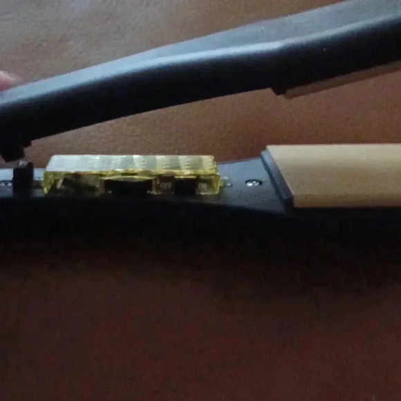 🐾vidal sassoon ceramic flat iron - Picture 2 of 7